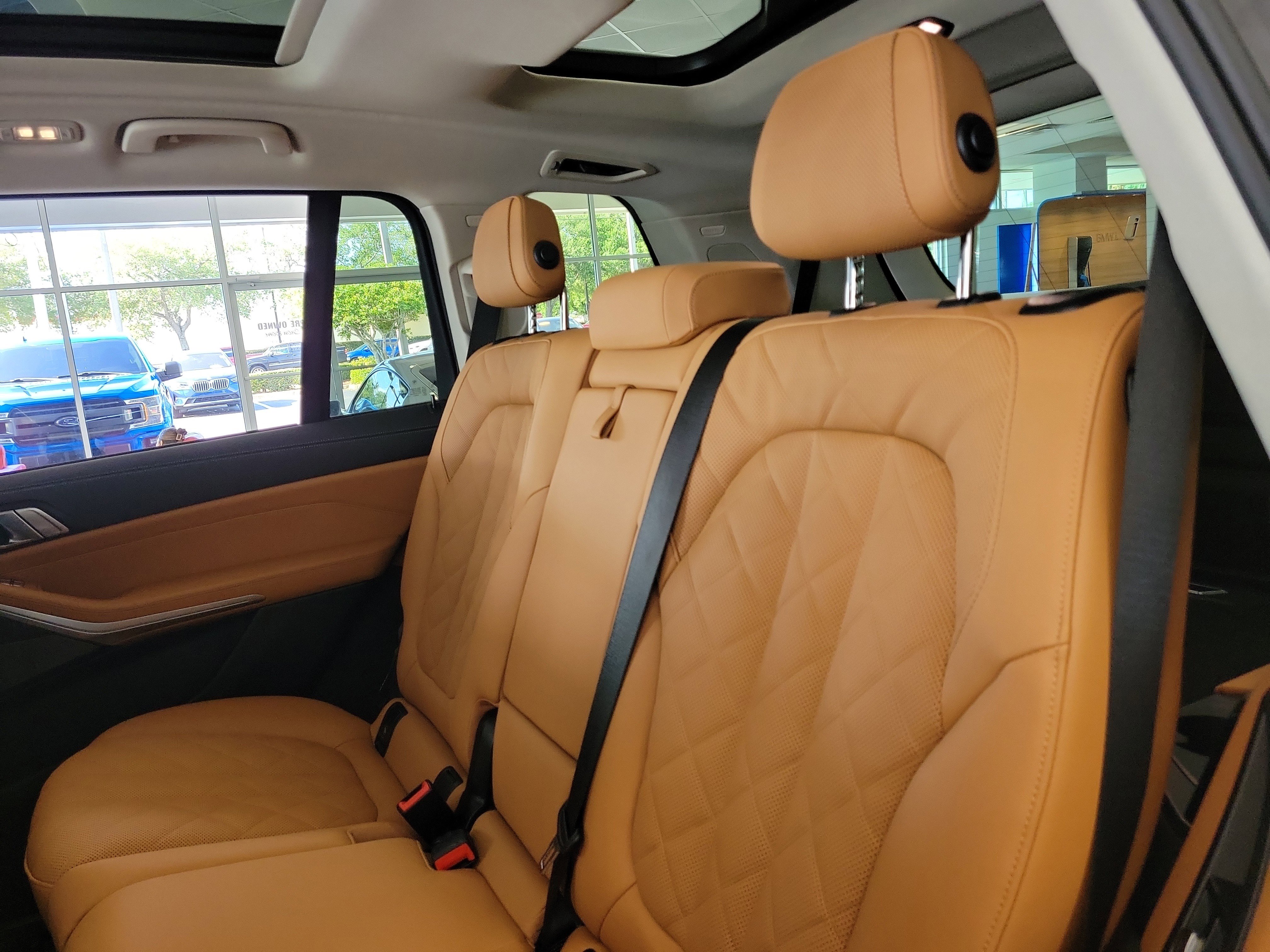 Used 2026 BMW X7 xDrive40i AWD/4WD image 11