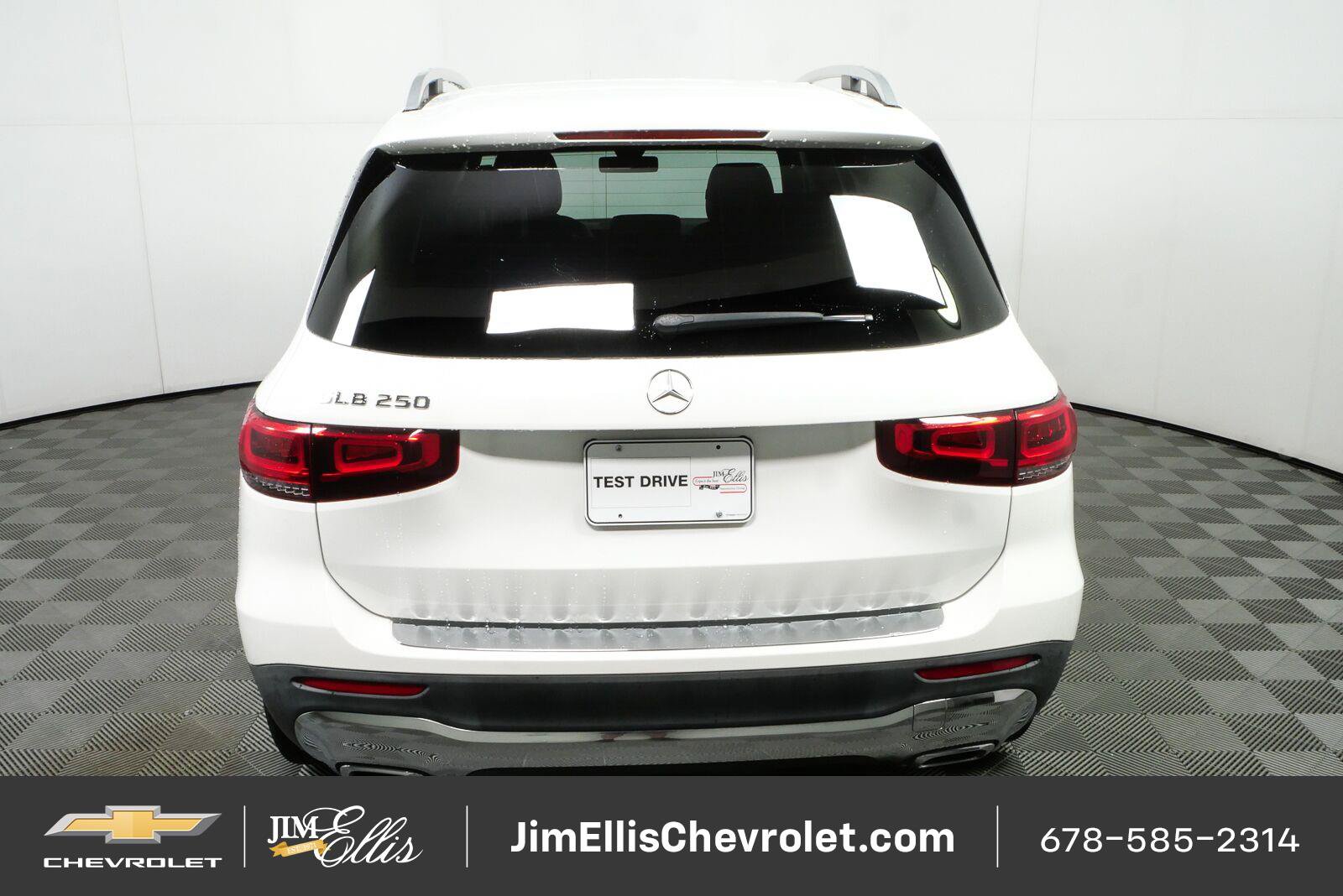 Used 2022 Mercedes-Benz GLB 250 w/ Premium Package Lite image 26