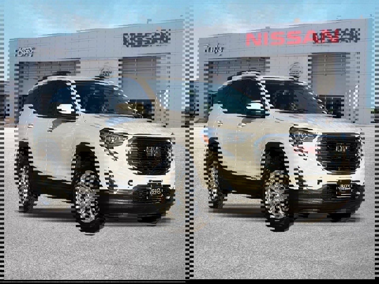 Used 2020 GMC Terrain SLE w/ Driver Convenience Package image 1