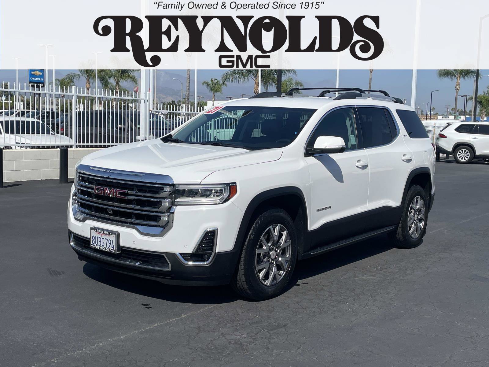 Used 2021 GMC Acadia SLT w/ Premium Package image 1