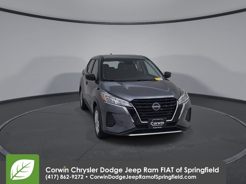 Used 2024 Nissan Kicks S FWD image 4