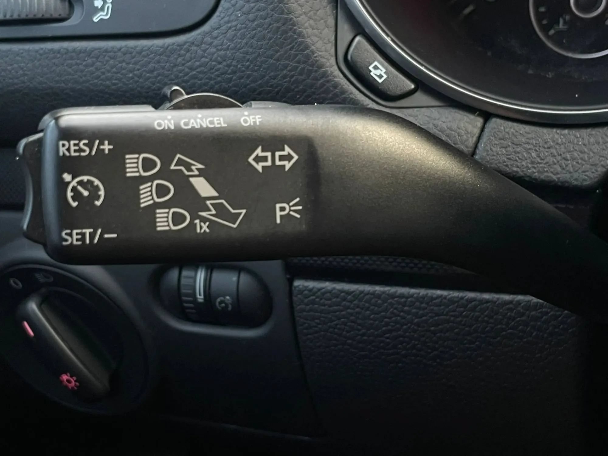 Used 2011 Volkswagen Jetta S FWD image 40