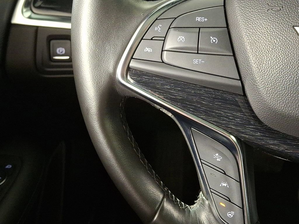 Used 2023 Cadillac XT5 Premium Luxury w/ LPO, Floor Liner Package AWD/4WD image 19