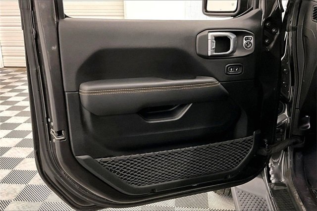 Used 2021 Jeep Wrangler Unlimited Sahara image 19