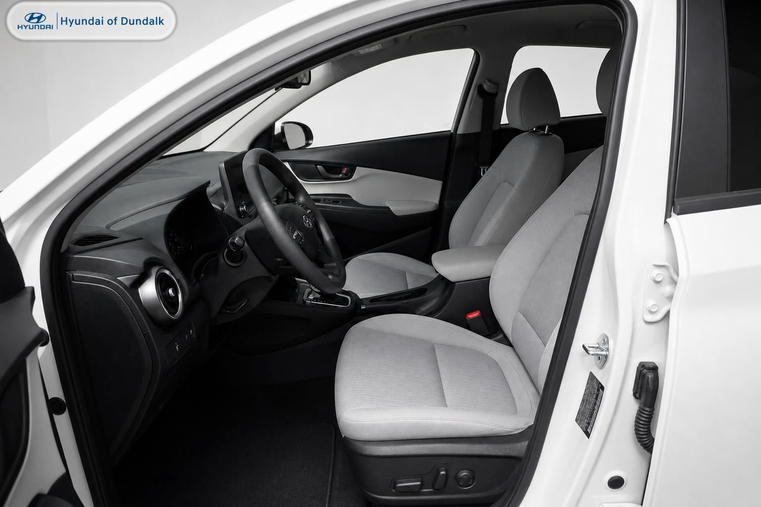 Used 2023 Hyundai Kona SEL FWD image 6