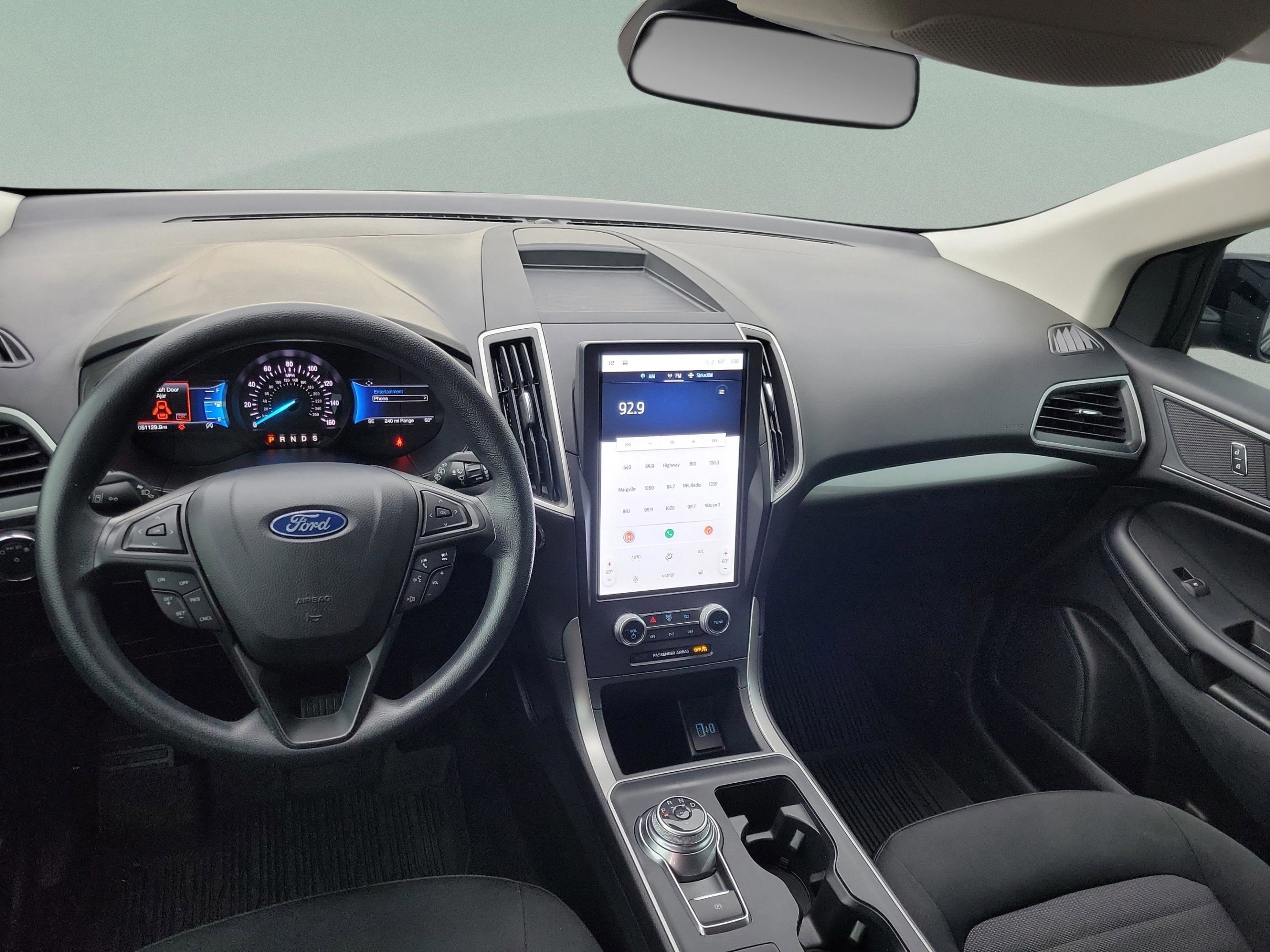 Used 2022 Ford Edge SE w/ Black Appearance Package image 20