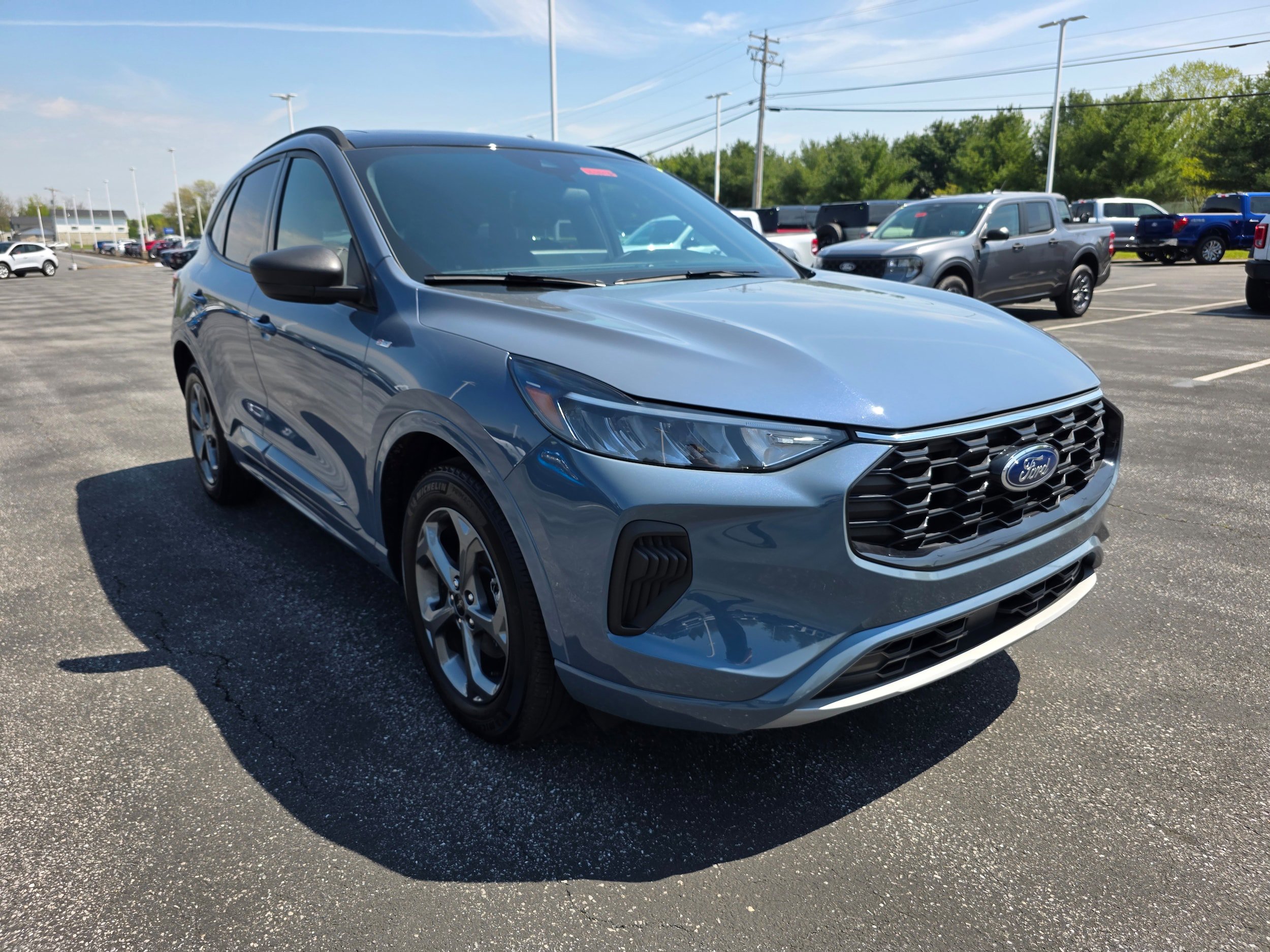 Certified 2023 Ford Escape ST-Line w/ Tech Pack #1 AWD/4WD image 7