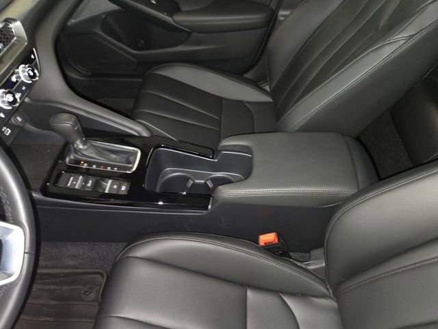 Certified 2025 Acura Integra Base image 20