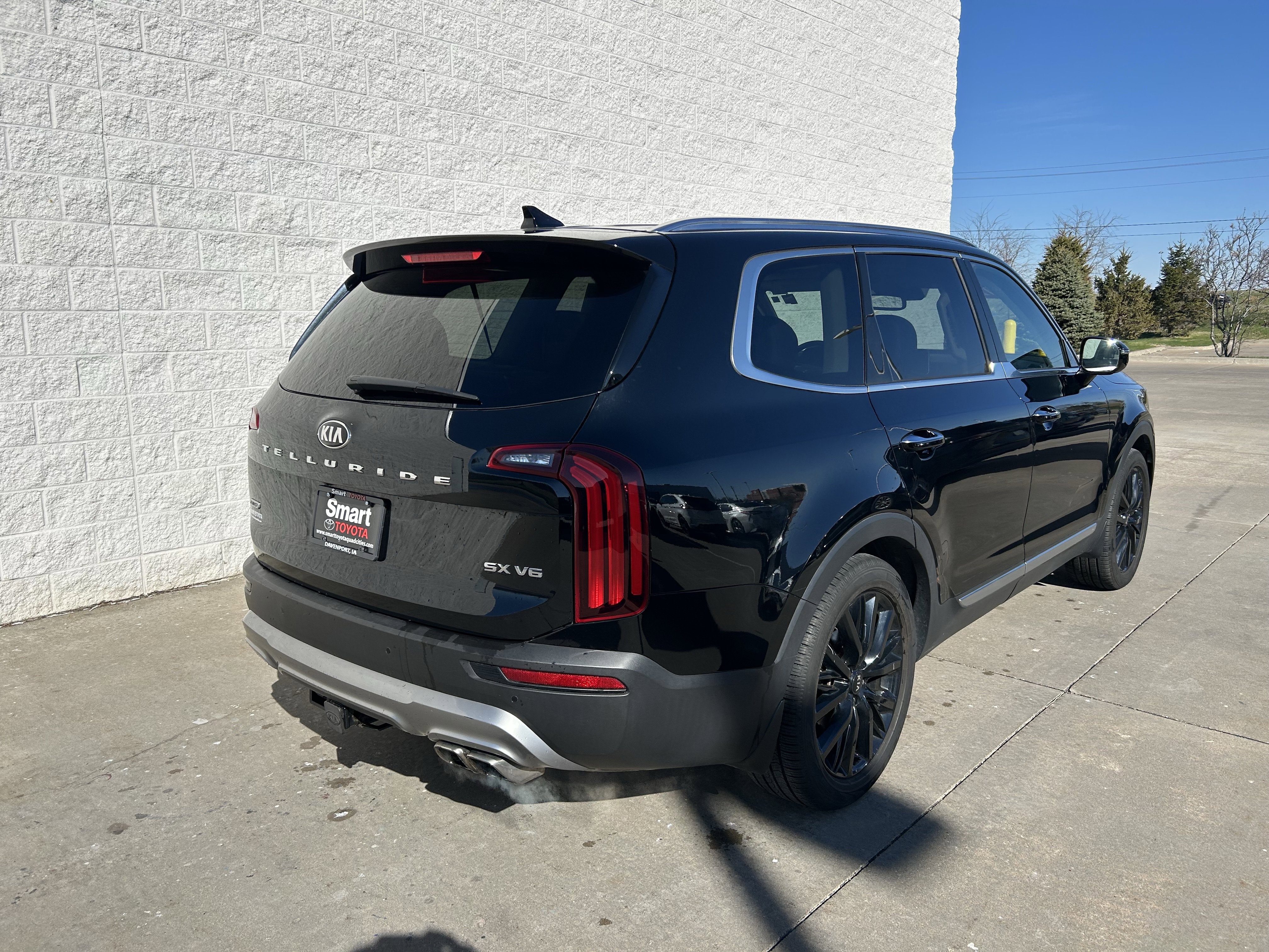 Used 2020 Kia Telluride SX w/ Towing Package AWD/4WD image 3