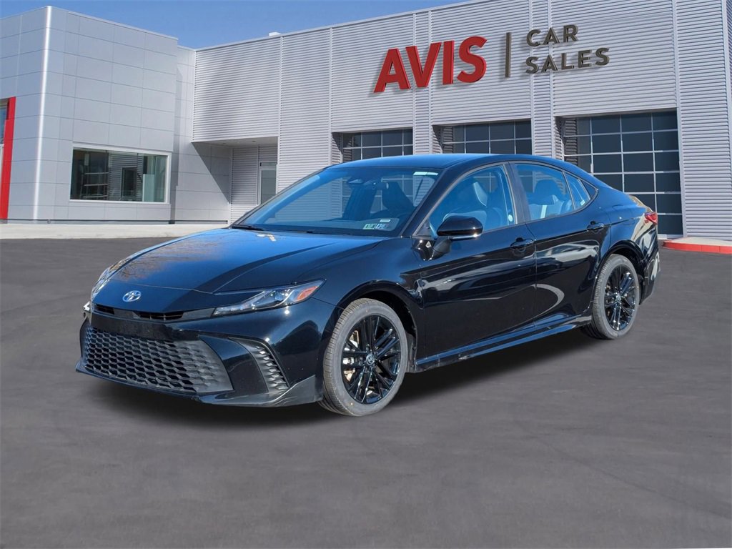 Used 2025 Toyota Camry SE