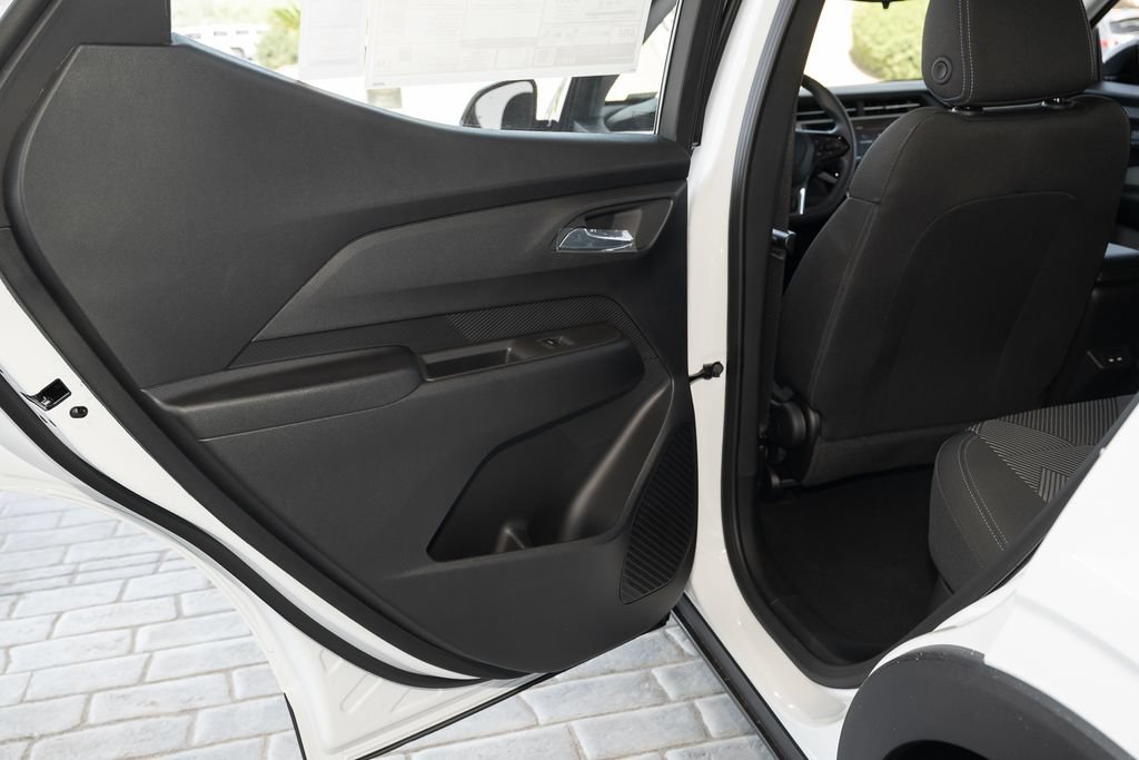 New 2027 Chevrolet Bolt LT FWD image 30