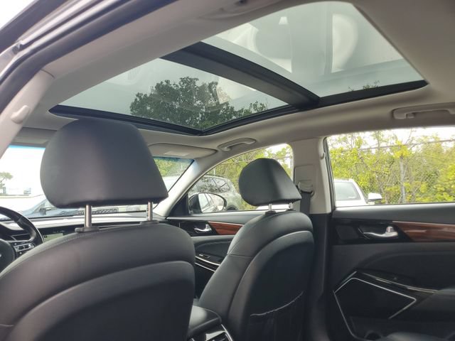Used 2017 Kia Cadenza Technology FWD image 9