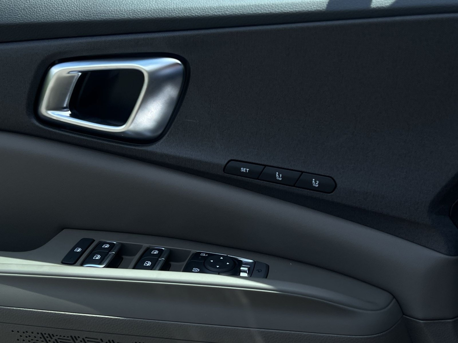 New 2026 Kia Carnival EX FWD image 20
