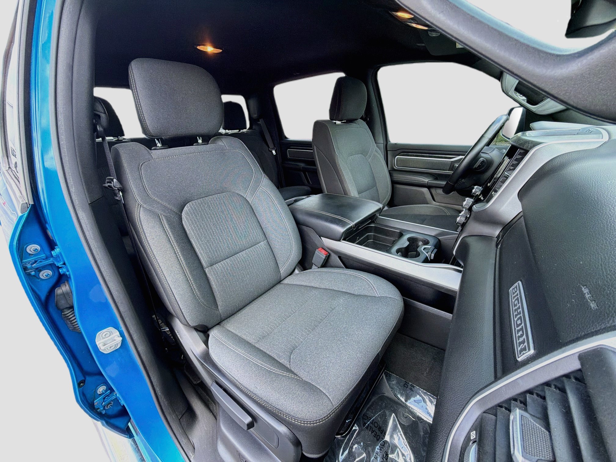 Used 2021 RAM 1500 4x4 Crew Cab image 14