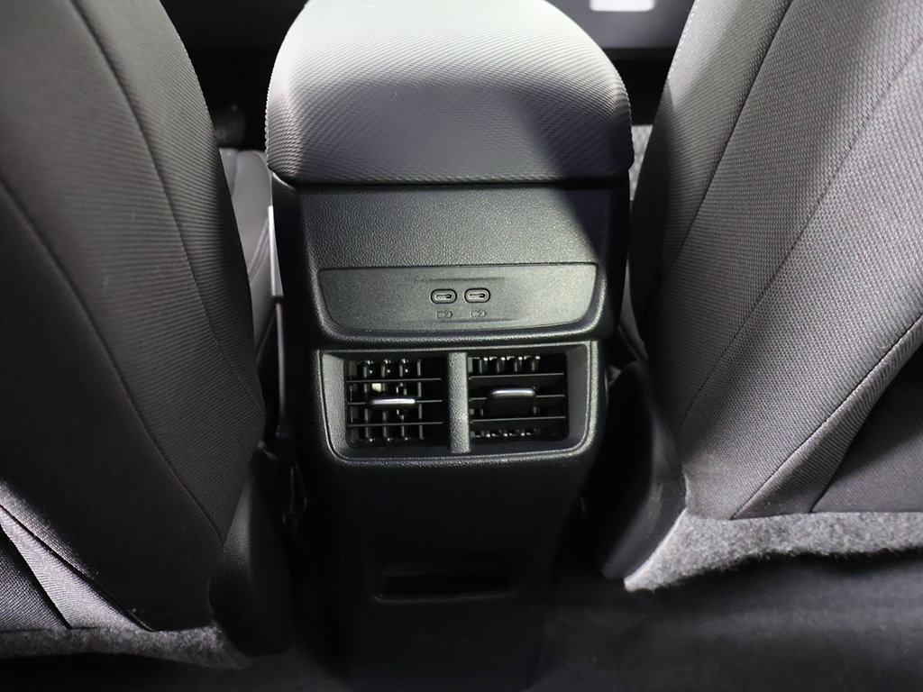 Used 2026 Chevrolet Equinox LT FWD image 35