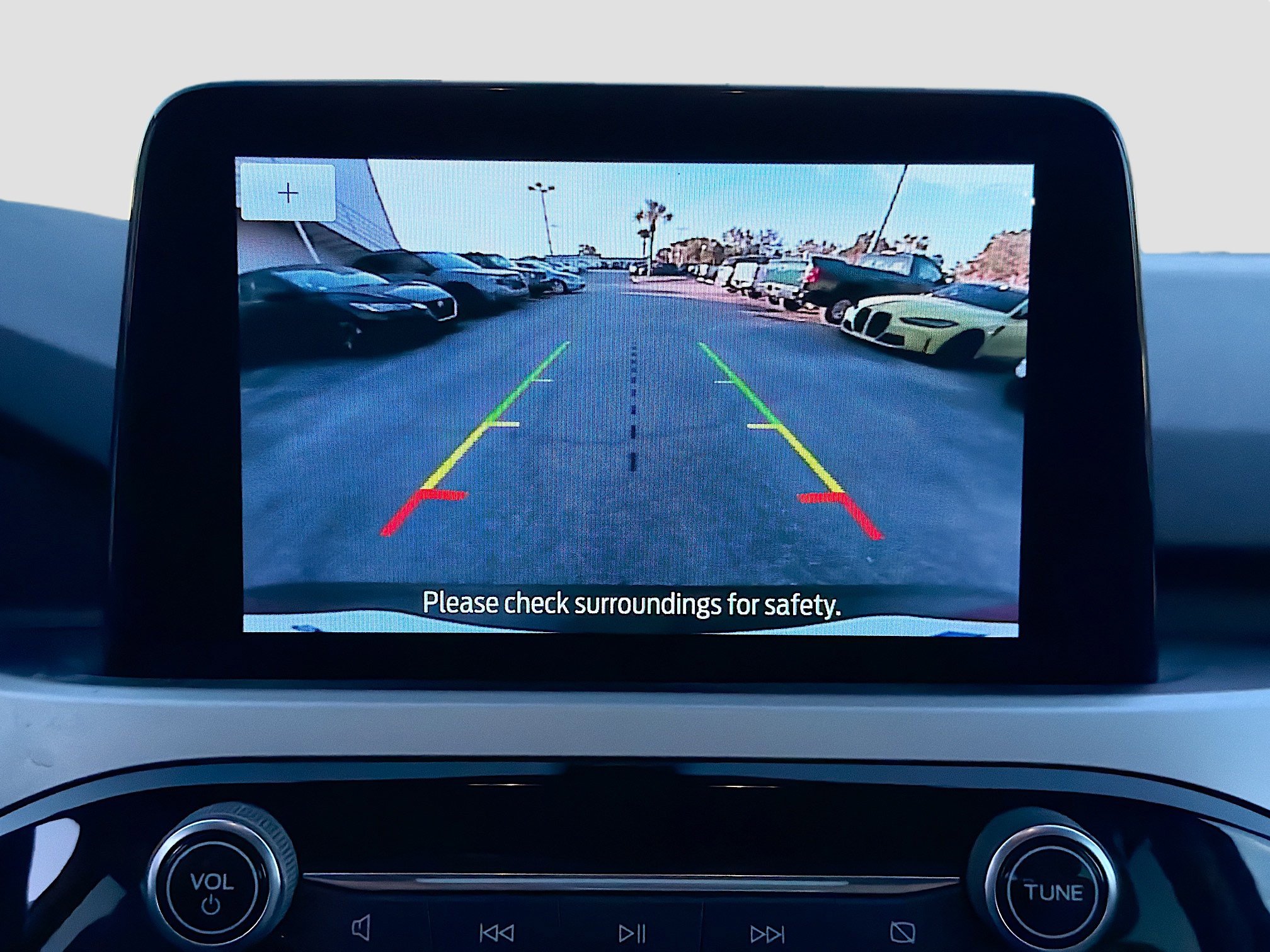 Used 2020 Ford Escape SE image 31