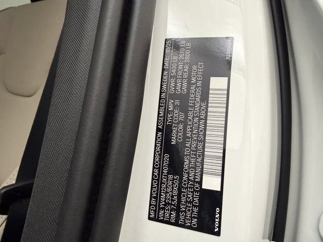 New 2026 Volvo XC60 B5 Core AWD/4WD image 25