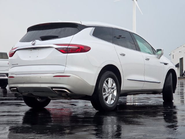 Used 2020 Buick Enclave Essence w/ Sound and Sites Package FWD image 18