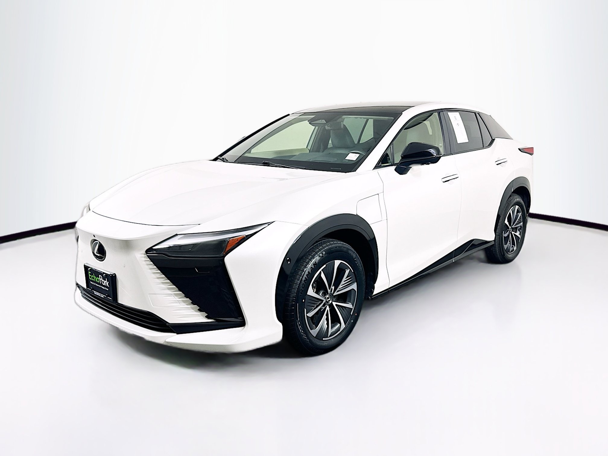 Used 2023 Lexus RZ 450e Premium w/ Technology Package AWD/4WD image 3