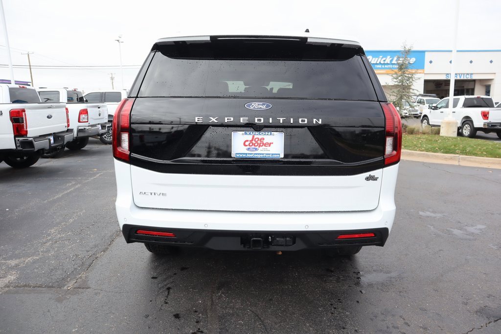 New 2025 Ford Expedition Active image 23