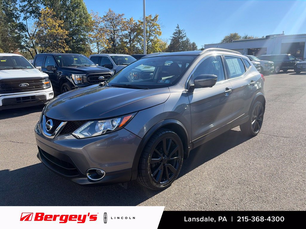 Used 2017 Nissan Rogue Sport SL AWD/4WD image 1