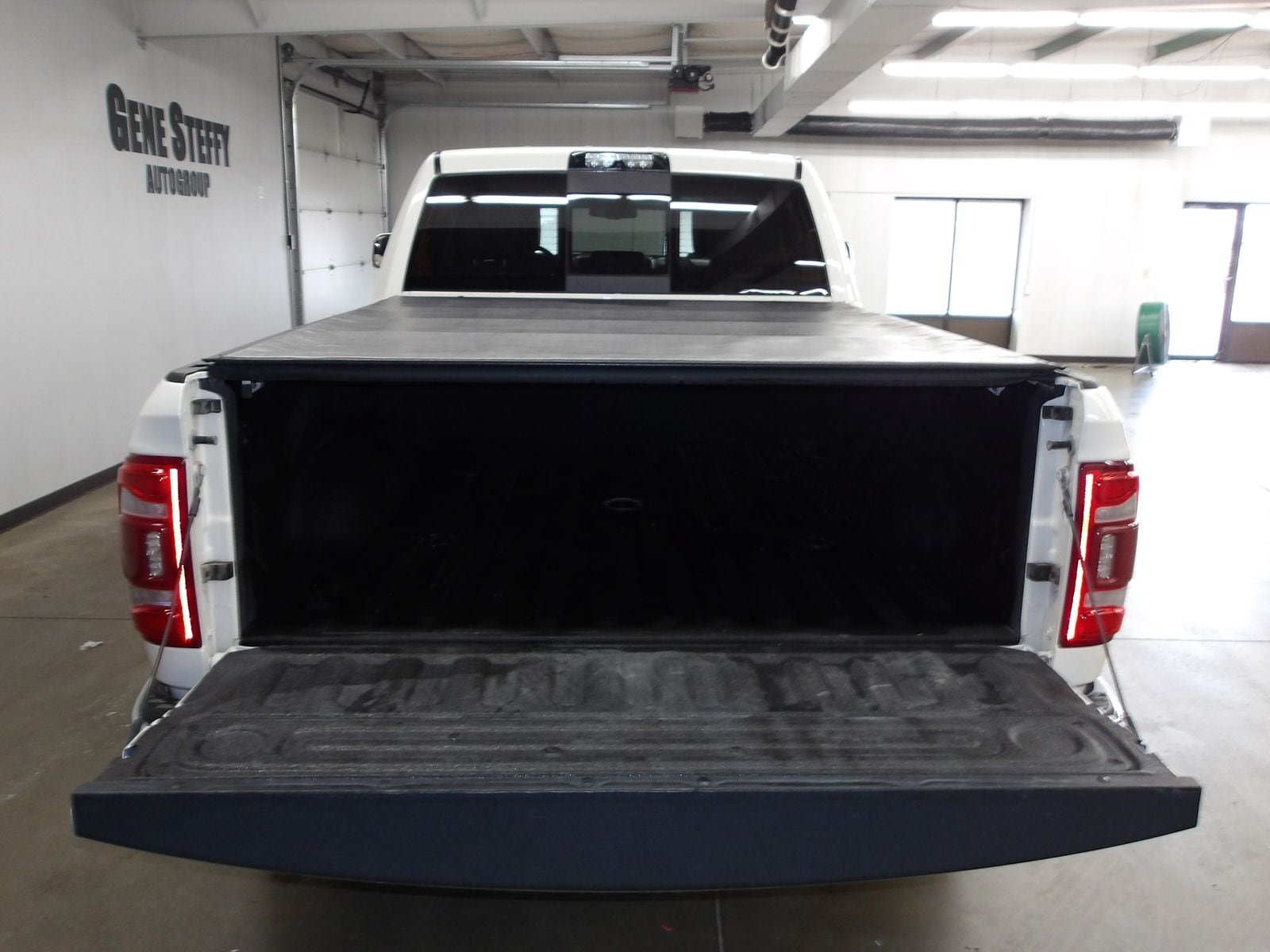 Used 2019 RAM 2500 Laramie AWD/4WD image 17