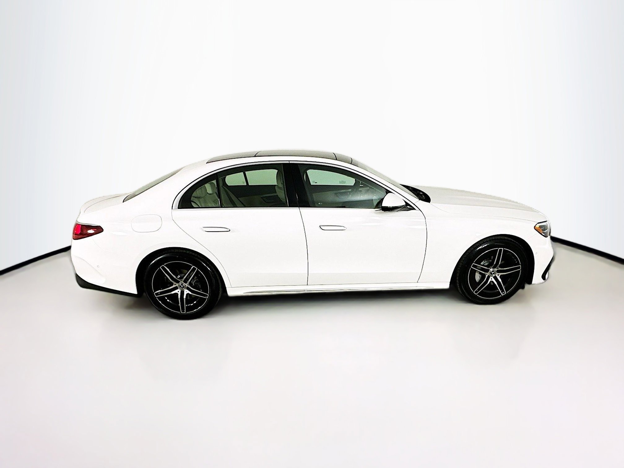 Certified 2025 Mercedes-Benz E 350 4MATIC Sedan image 8