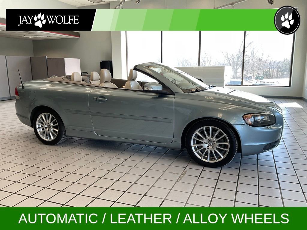 Used 2008 Volvo C70 T5 image 1
