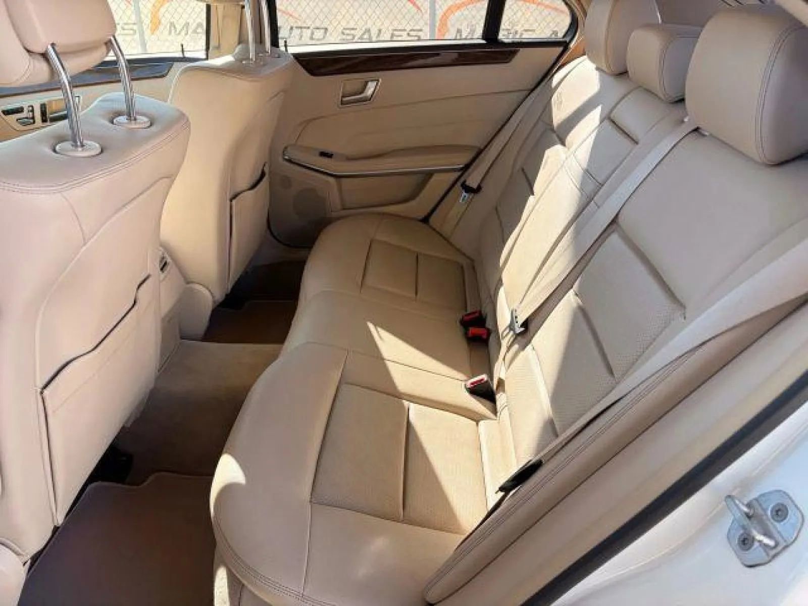 Used 2015 Mercedes-Benz E 350 4MATIC Sedan image 16