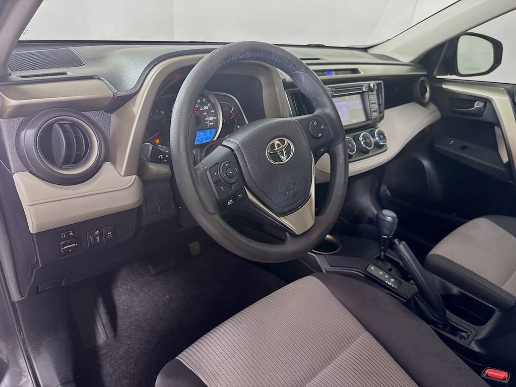 Used 2015 Toyota RAV4 LE image 9