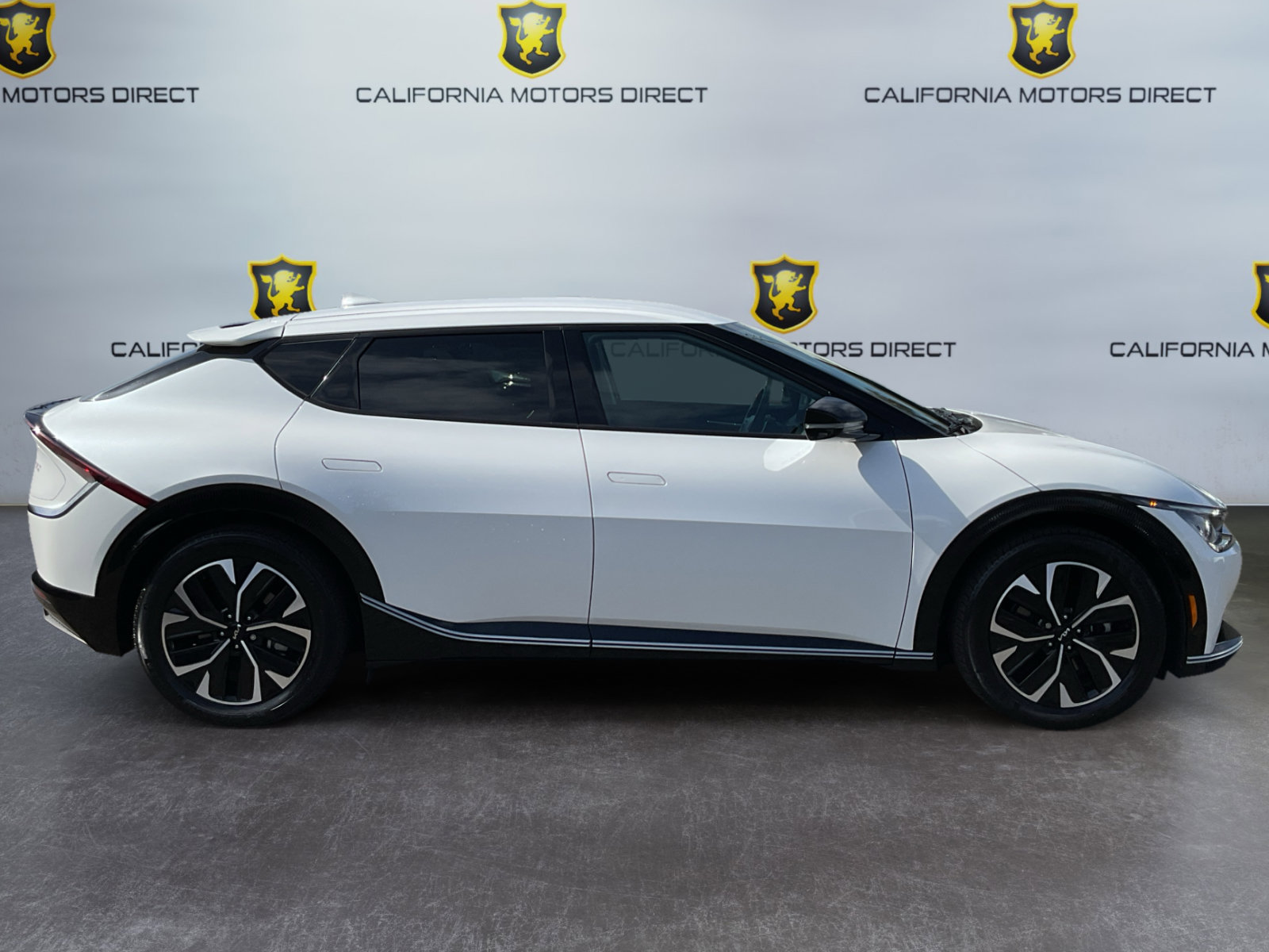 Used 2024 Kia EV6 Wind RWD image 4
