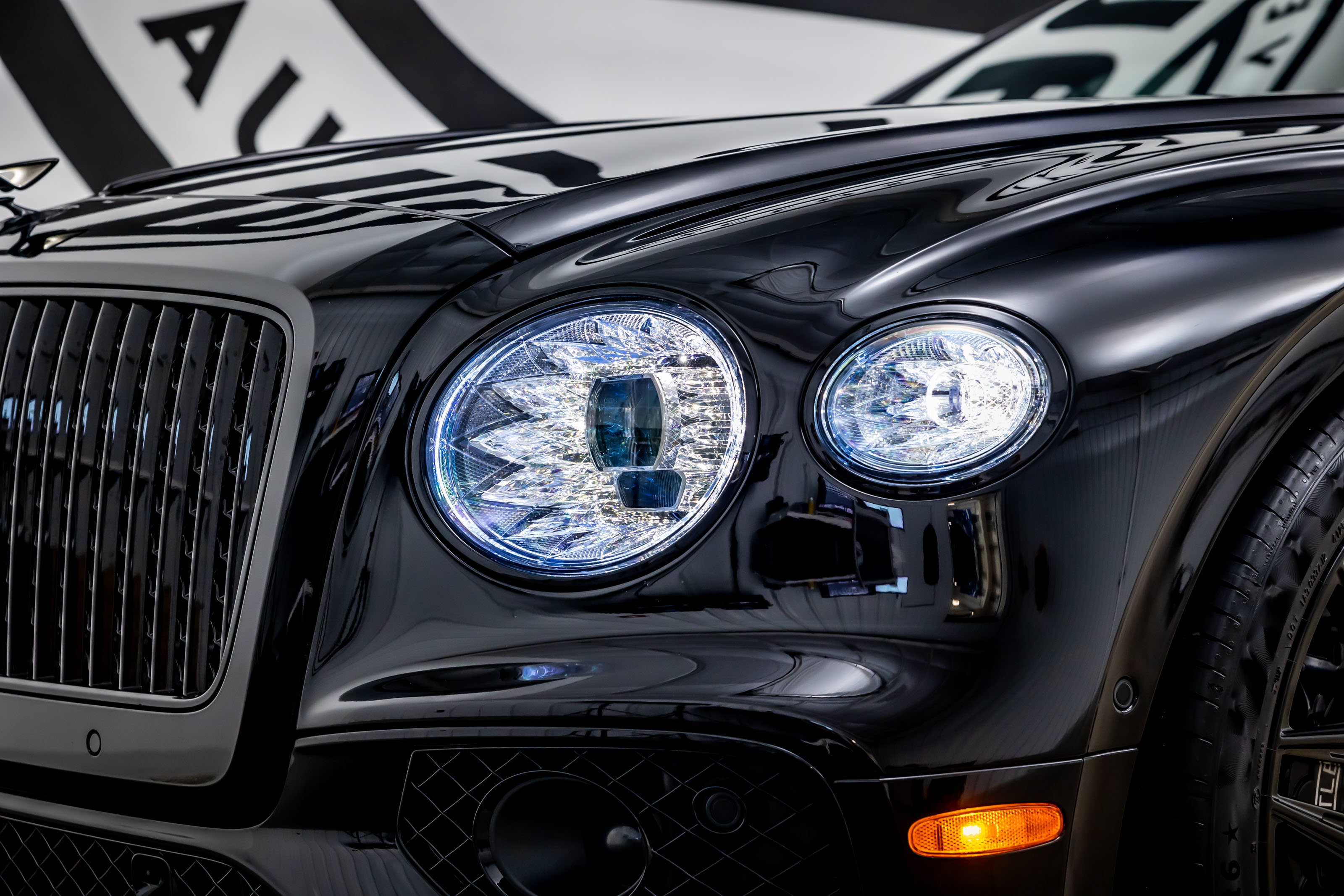 Used 2022 Bentley Flying Spur V8 AWD/4WD image 15
