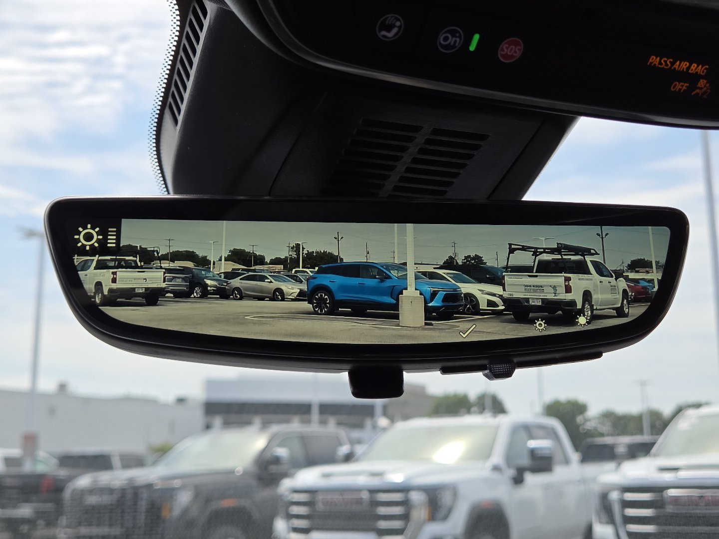 New 2026 Chevrolet Equinox RS w/ Safety and Technology Package AWD/4WD image 35