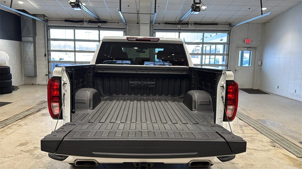 Used 2022 GMC Sierra 1500 Elevation image 17