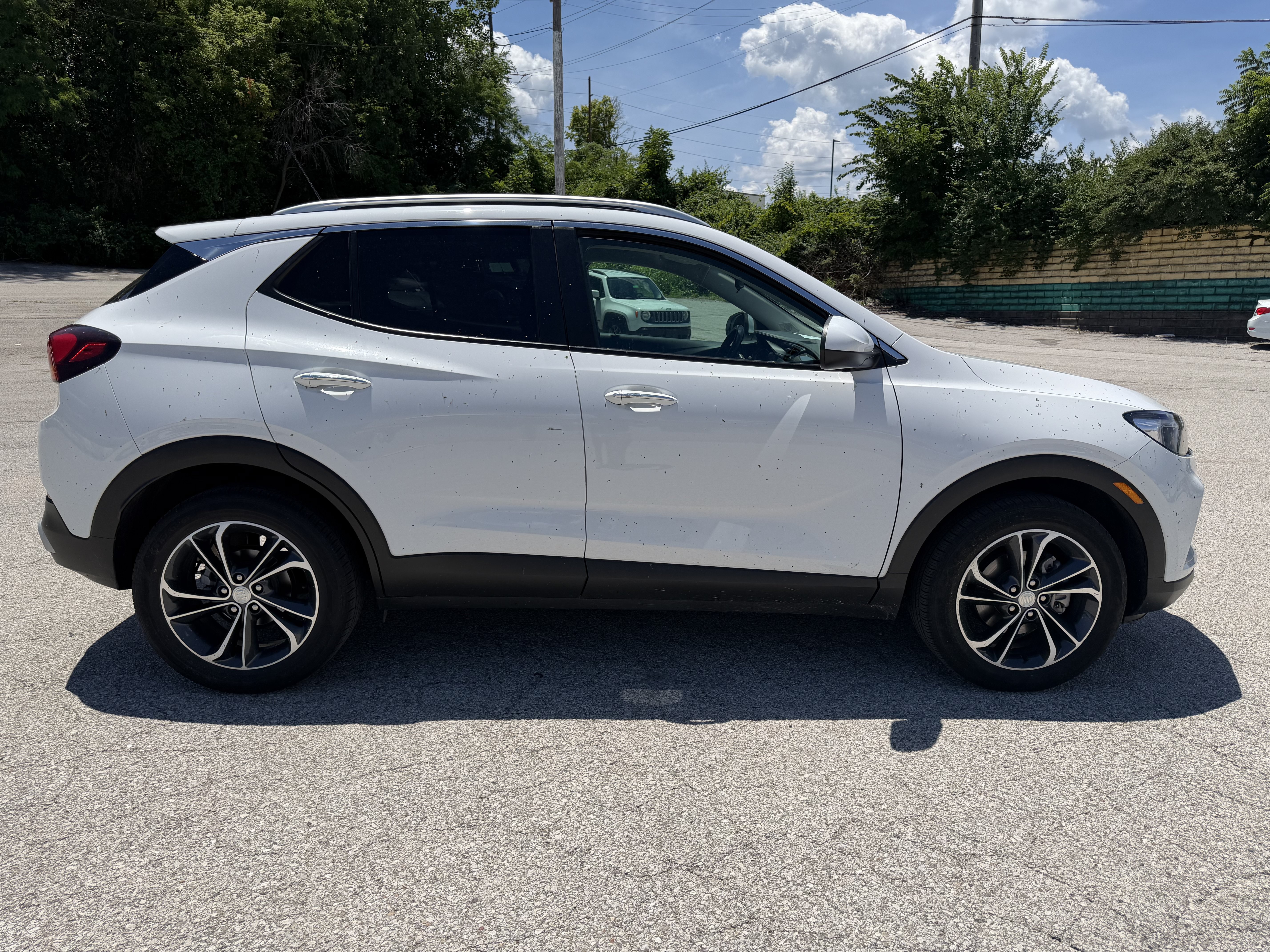 Used 2023 Buick Encore GX Select w/ Safety Package II FWD image 8
