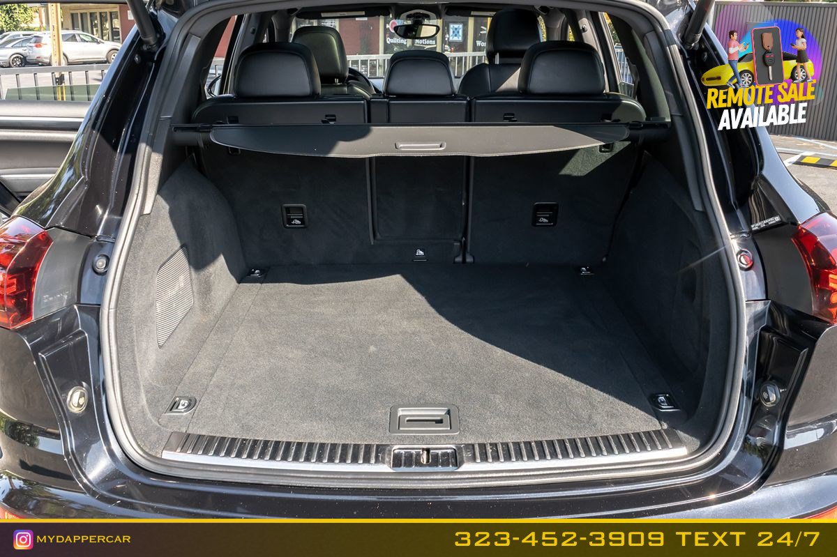Used 2018 Porsche Cayenne AWD/4WD image 17