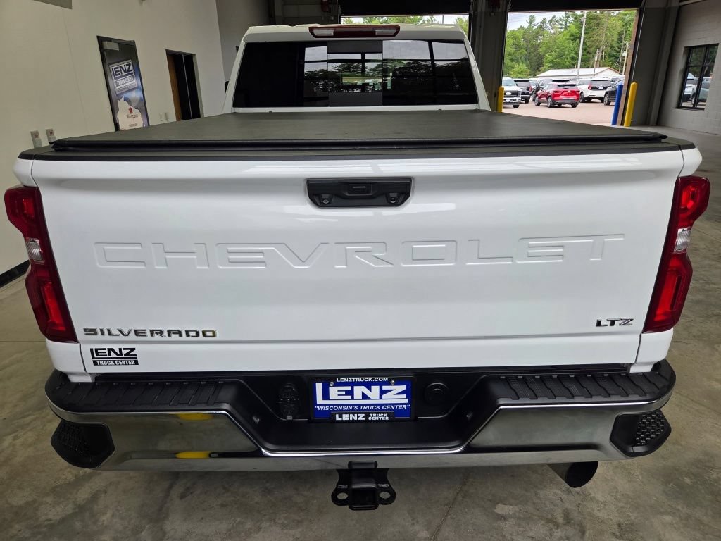 Used 2022 Chevrolet Silverado 2500 LTZ AWD/4WD image 7
