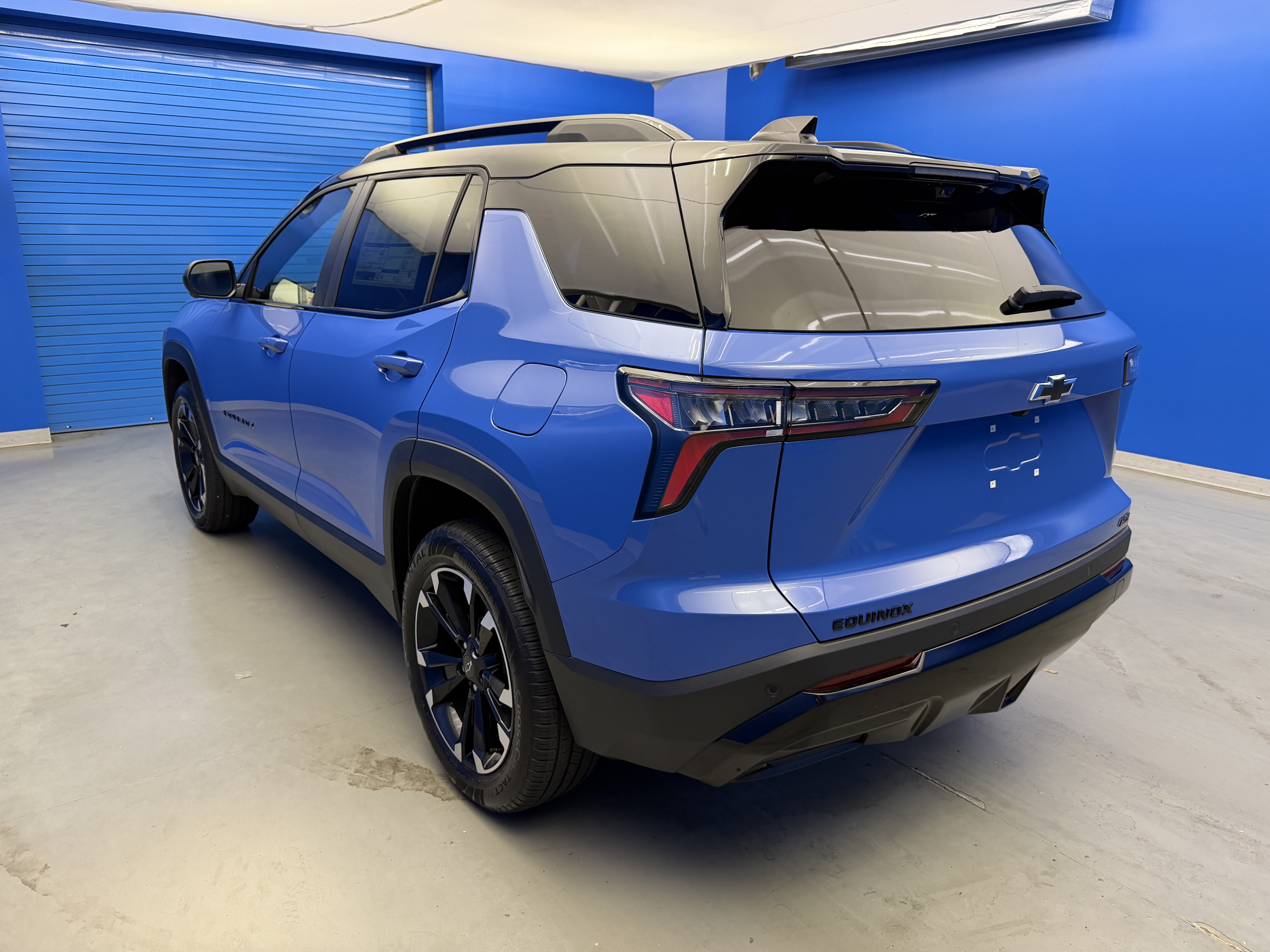 New 2027 Chevrolet Equinox RS w/ Safety and Technology Package FWD image 5