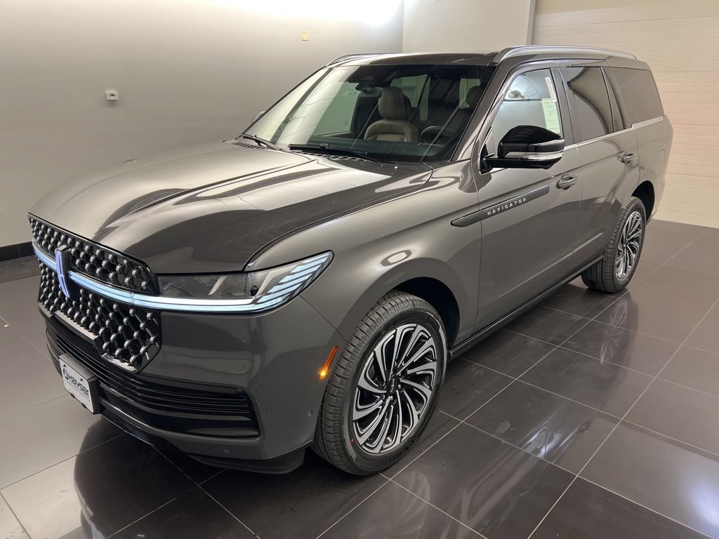 New 2025 Lincoln Navigator Black Label AWD/4WD image 3