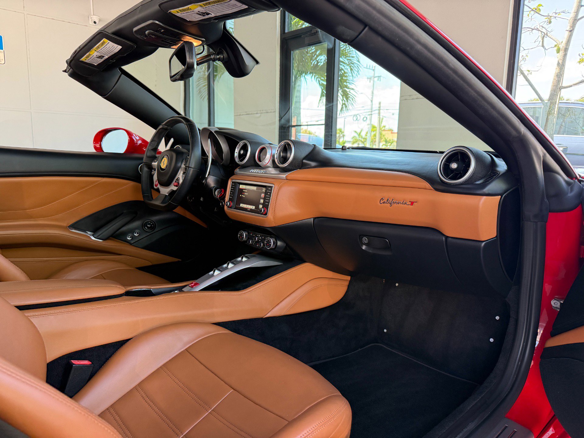 Used 2017 Ferrari California T RWD image 30