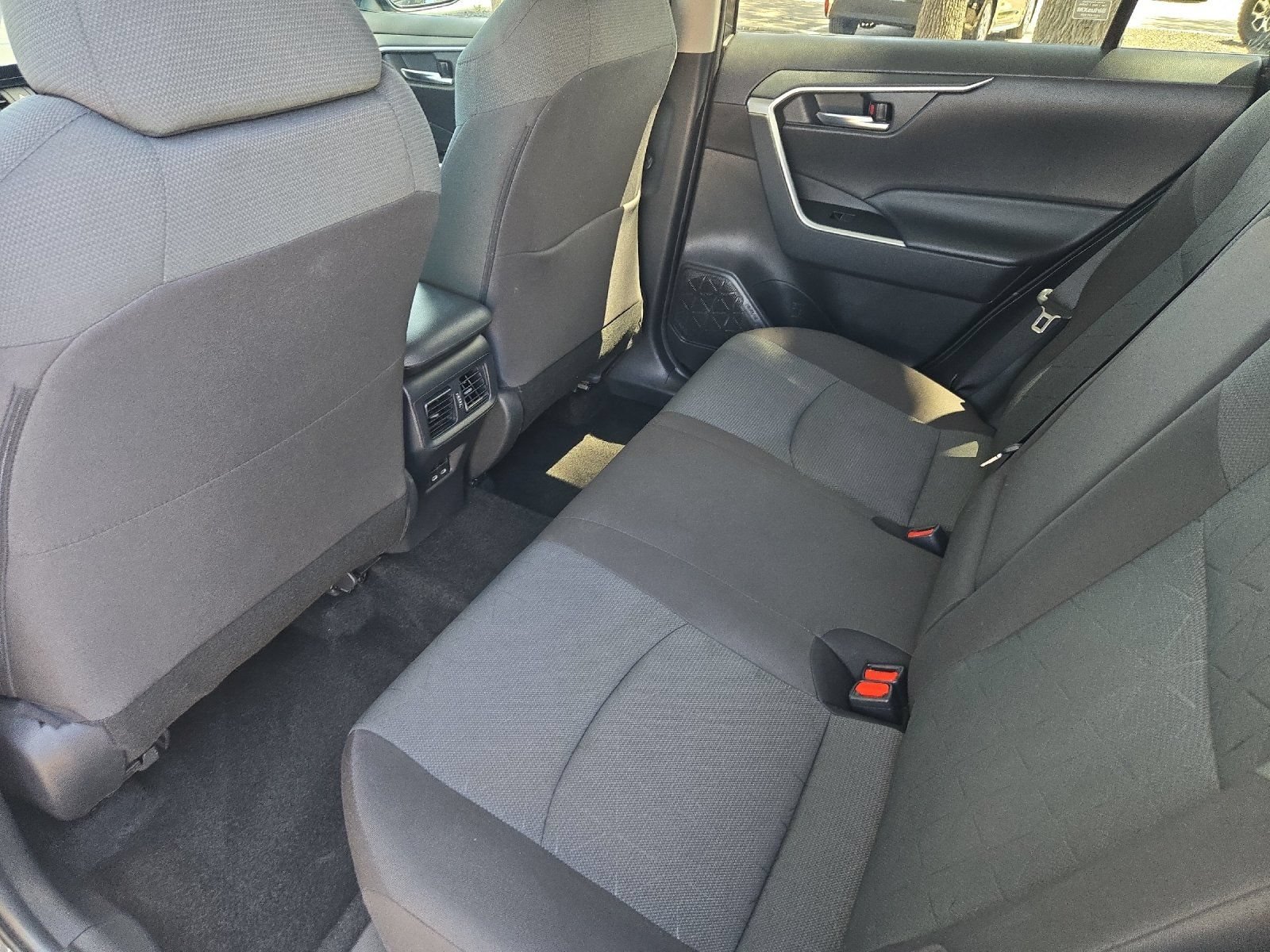 Used 2024 Toyota RAV4 XLE FWD image 11