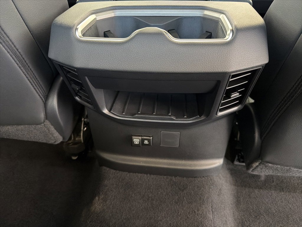 Used 2024 Toyota Tundra Limited image 34