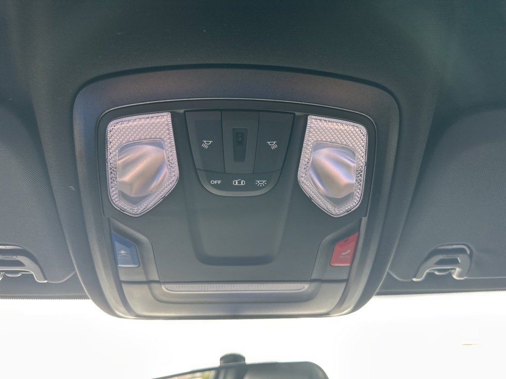 Used 2024 RAM 2500 Tradesman w/ Chrome Appearance Group image 7