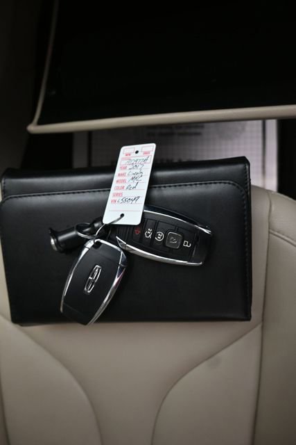 Used 2017 Lincoln MKC Premiere image 11