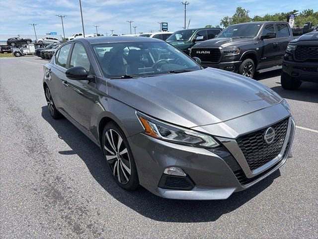 Used 2020 Nissan Altima 2.5 SR w/ Premium Package FWD image 9
