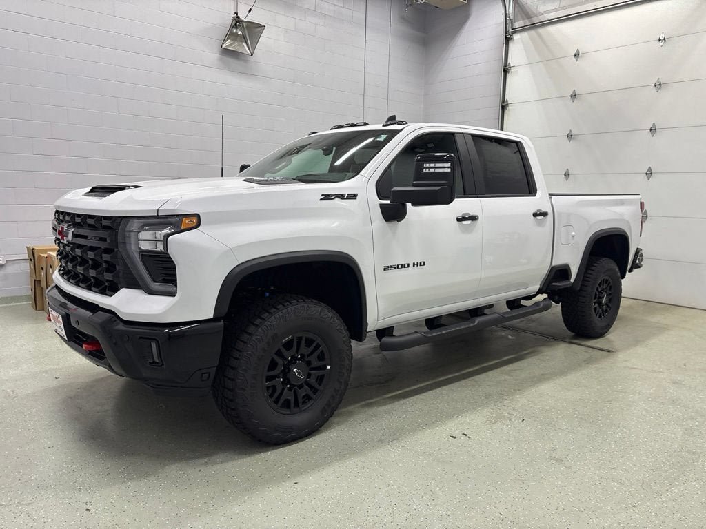New 2026 Chevrolet Silverado 2500 ZR2 w/ LPO, Dark Essentials Package AWD/4WD image 9