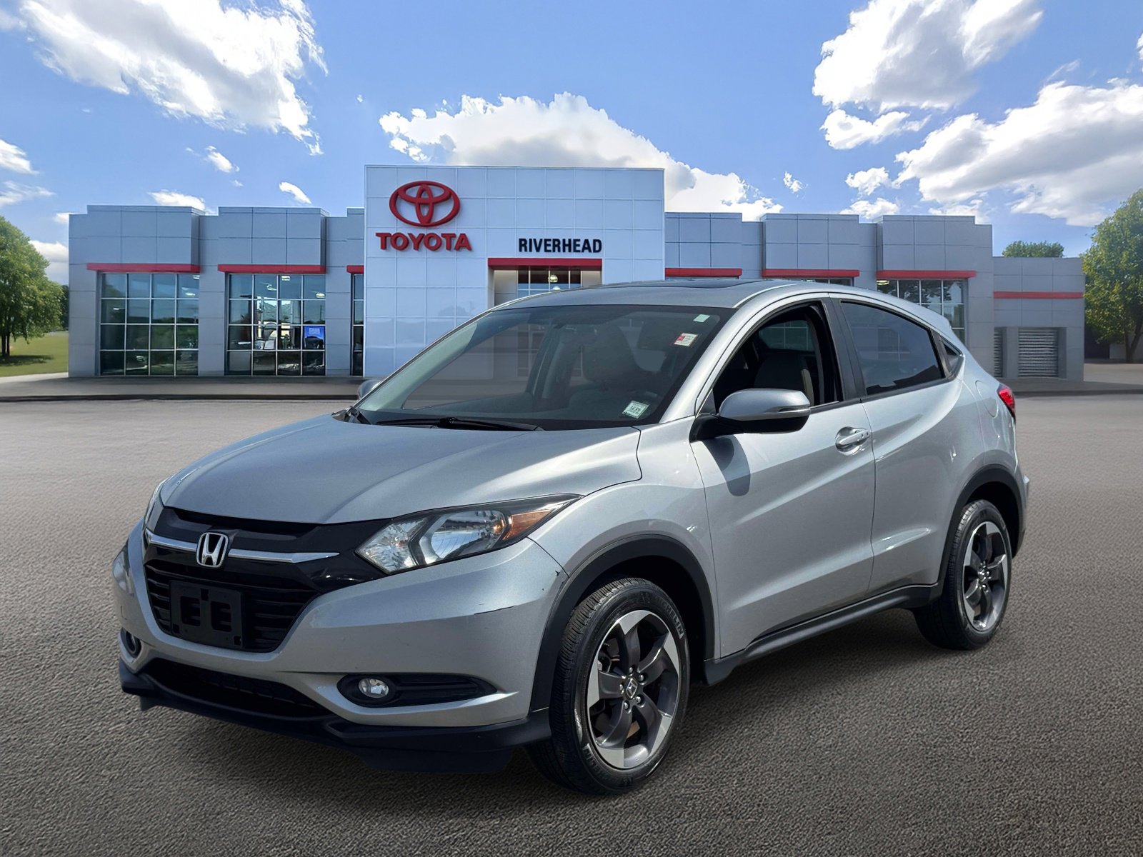 Used 2018 Honda HR-V EX image 1