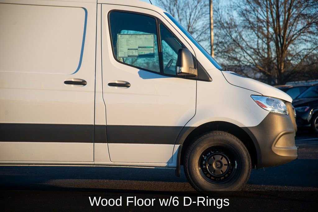 Used 2025 Mercedes-Benz Sprinter 2500 image 10