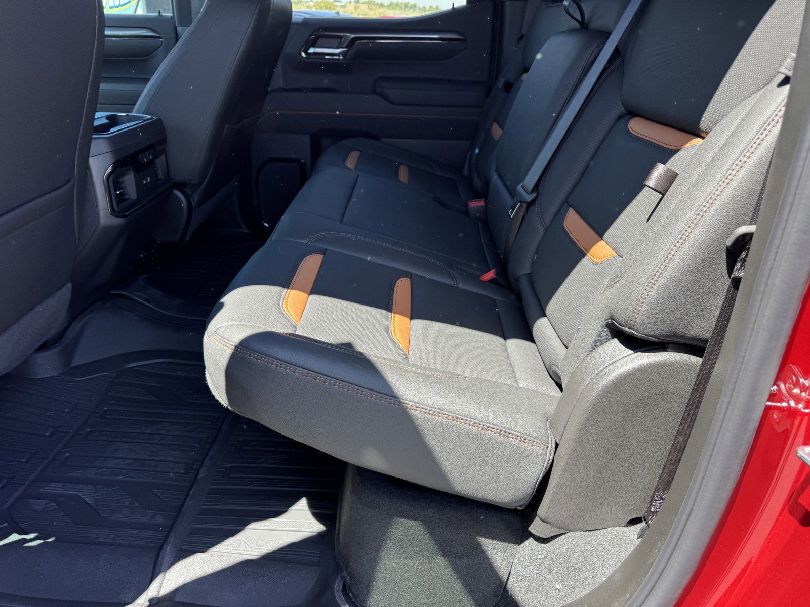 New 2026 GMC Sierra 1500 AT4 w/ AT4 Premium Package AWD/4WD image 12