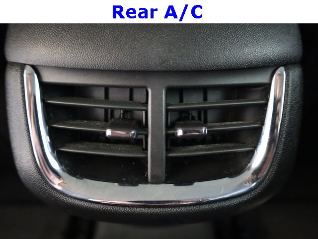 Used 2023 Chevrolet Malibu LT image 30